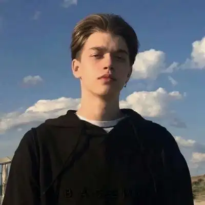 6686体育金牌作者Greta