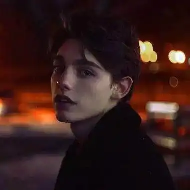 6686体育铜牌作者Elijah