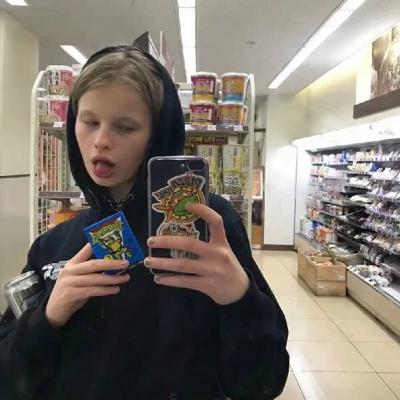 6686体育铜牌作者Ambrose