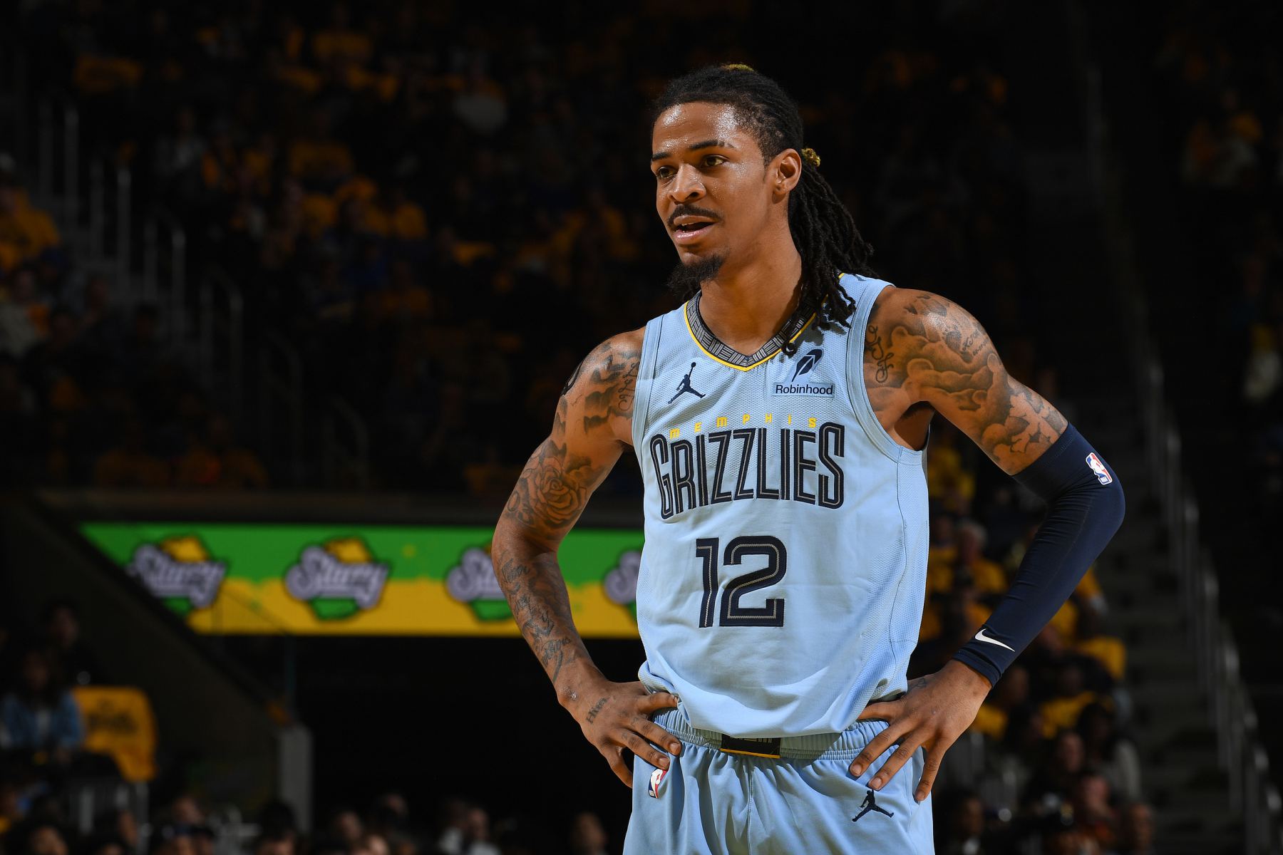 นักข่าวสหรัฐฯ: Timberwolves ให้ความสนใจกับการเคลื่อนไหวของ Morant อย่างใกล้ชิด