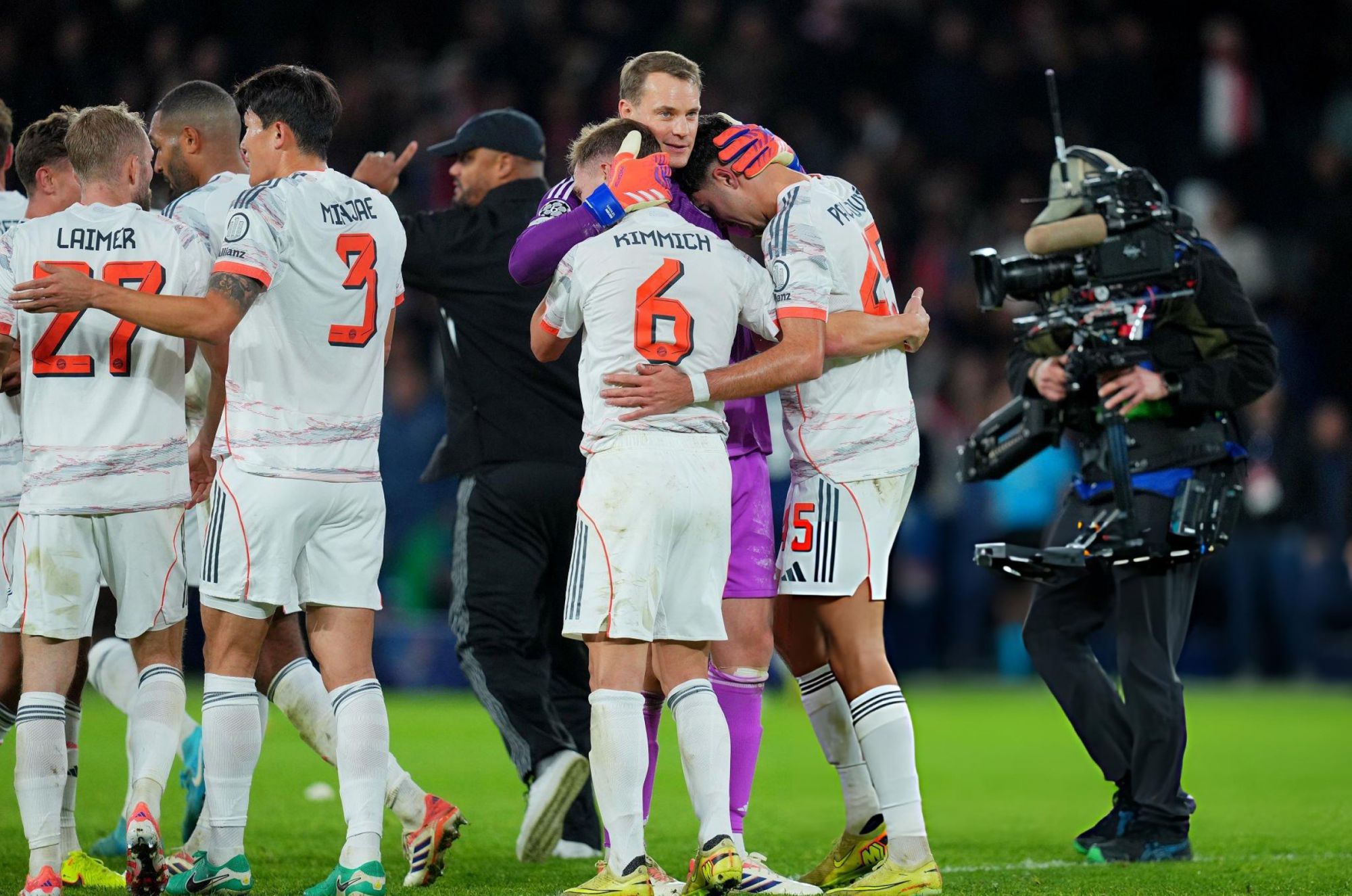 CEO ของบาเยิร์น: การเล่นกับเปแอสเชก็เหมือนกับรอบชิงชนะเลิศแชมเปี้ยนส์ลีก เกมนี้พิสูจน์ให้เห็นว่าเราสามารถโจมตีและป้องกันได้ดี