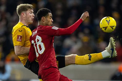 วูล์ฟส์ vs ลิเวอร์พูล