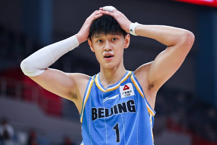 สื่อมวลชน: จนถึงขณะนี้ Zeng Fanbo ได้รับการติดต่อจาก 5 ทีม NBL และได้ยื่นข้อเสนอต่างๆ