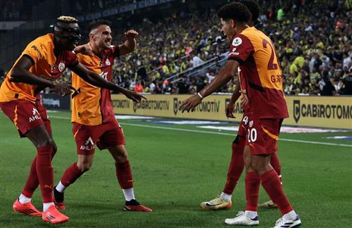 เฟเนร์บาห์เช่ vs กาลาตาซาราย