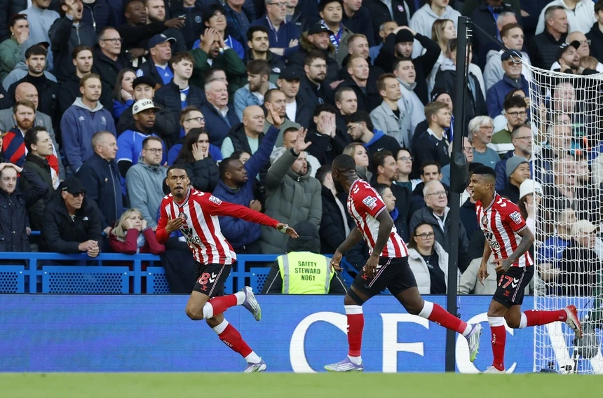 BBC วิเคราะห์ว่าทำไมซันเดอร์แลนด์ถึงอยู่อันดับสอง แนวรับและการเผชิญหน้าต่างก็เป็นจ่าฝูงในพรีเมียร์ลีก